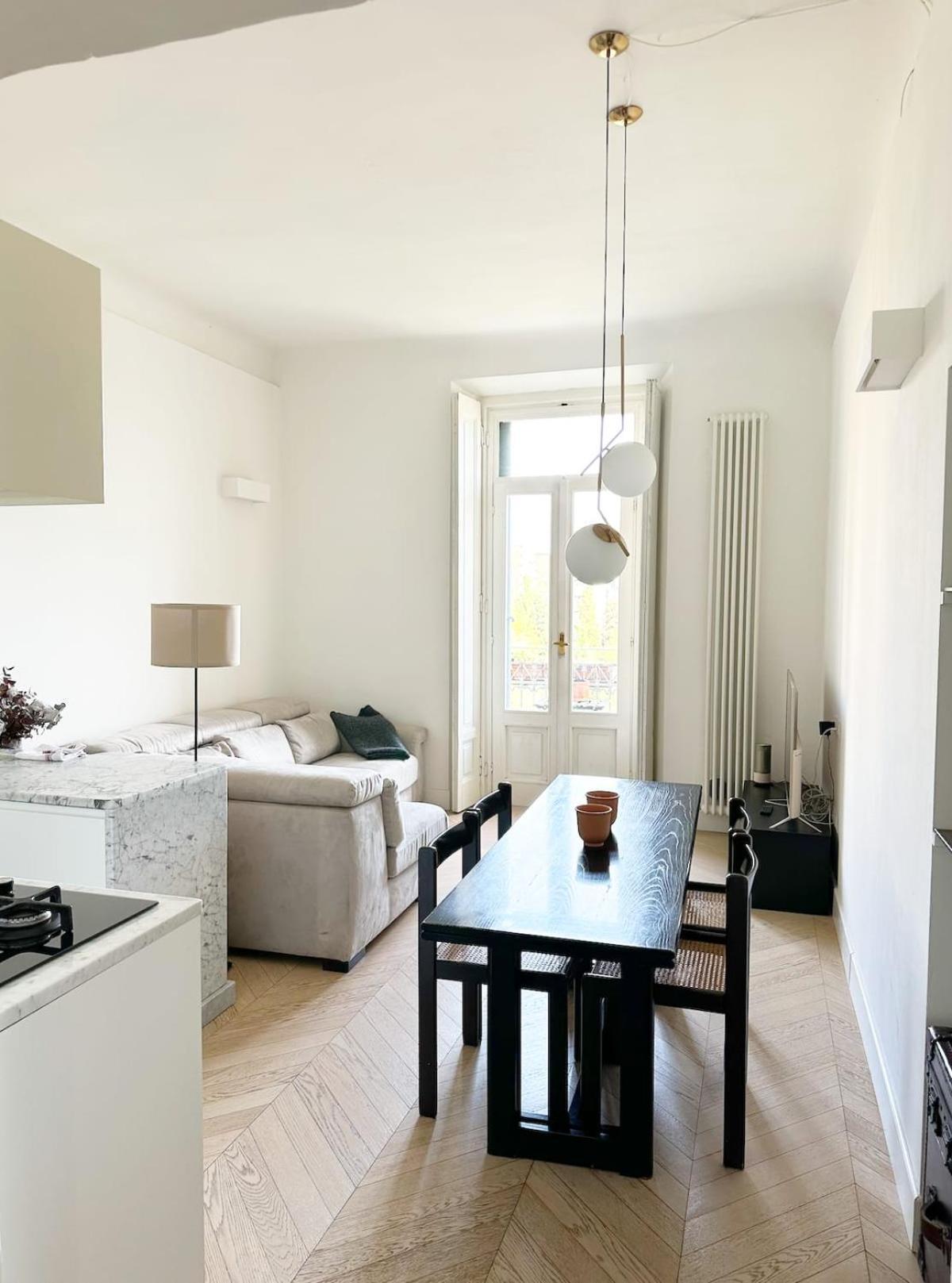 Beautiful Design Flat With Park View, Next To Metro Apartment Milan Exterior photo